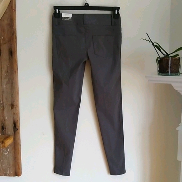 Maurices gray smart skinny pants short 0 - Picture 4 of 7